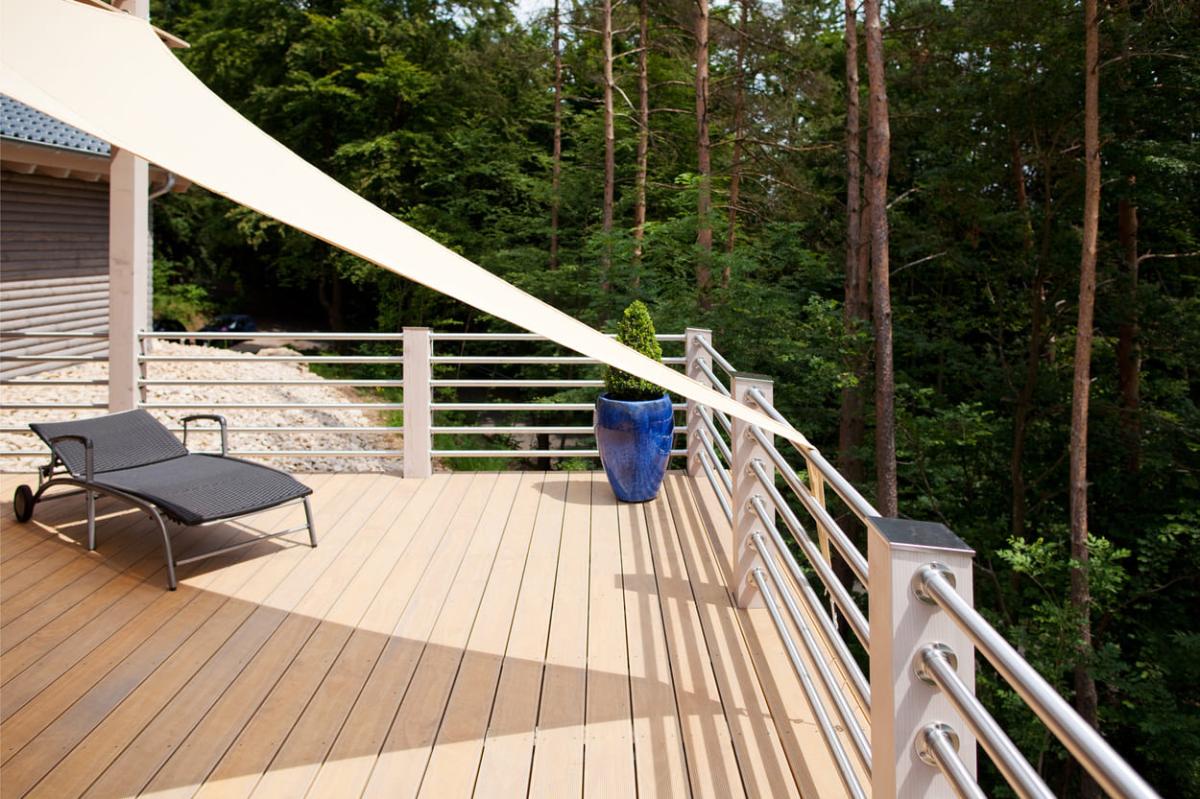 Terrasse sur pilotis